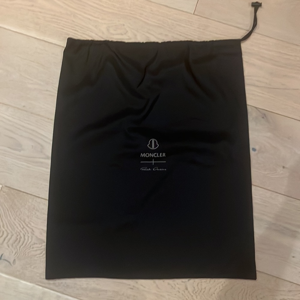 HUGE MONCLER Dust Bag